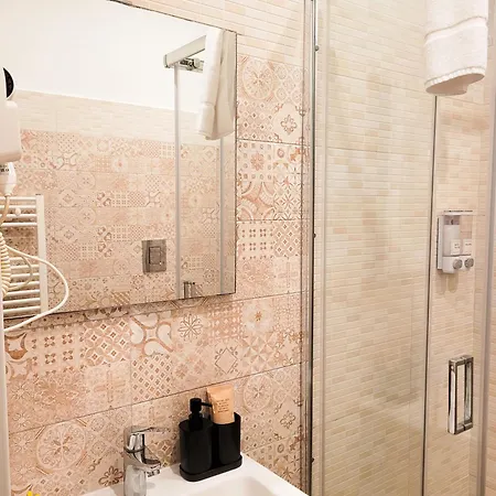 Guest House Napoli Centrale 4*