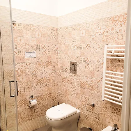 Guest House Napoli Centrale 4* 나폴리