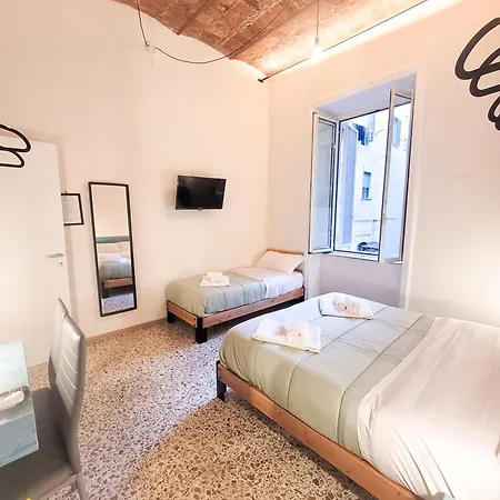 Pensión Guest House Napoli Centrale 4*