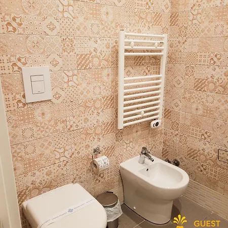 Guest House Napoli Centrale Pensión